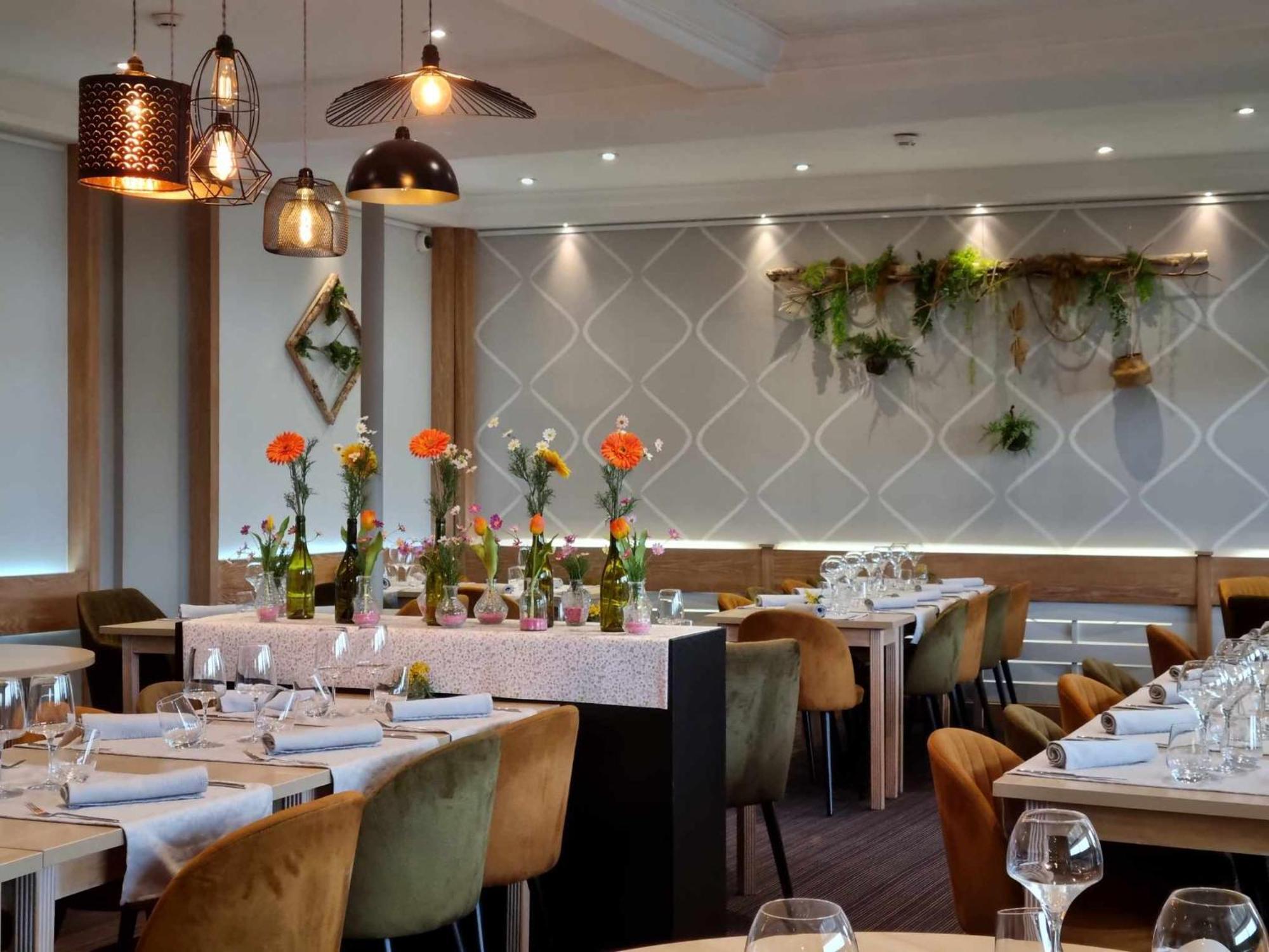 Logis Hotel Schaeffer- Restaurant Le Saint Georges Serrières-en-Chautagne Extérieur photo